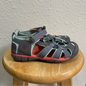 Keen Sandal Youth size 2